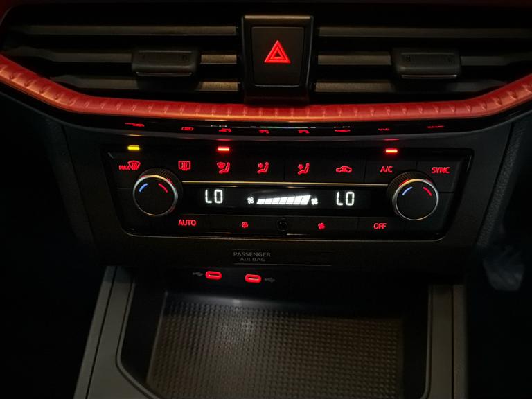 SEAT Ibiza Photo bsapi-6fa66af45b1131b5f60d467bea27ad2366db7739.jpg