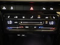 Volkswagen T-ROC Photo 11