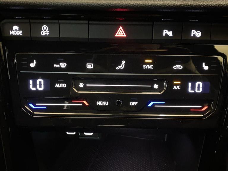Volkswagen T-ROC Photo bsapi-6fc9e61ab39ad375fe9f656ca75a60208382ca0c.jpg