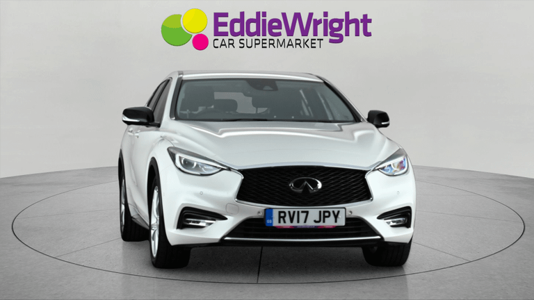INFINITI Q30 Photo bsapi-7007f2096158c11f2cd9c70e8e03d6a8fa7769d8.jpg