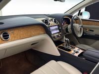 Bentley BENTAYGA Photo 22