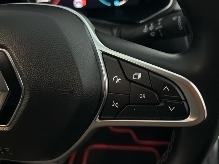 RENAULT CAPTUR Photo bsapi-7041717c438ef7b2733002a363b88fc228411c42.jpg