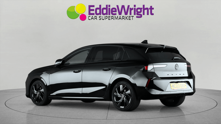 Vauxhall Astra Photo bsapi-705d5b3ea6fad2d5754cc23a74502336bcca3618.jpg