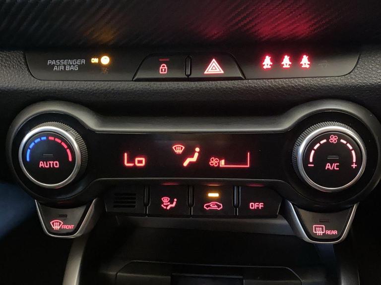 Kia STONIC Photo bsapi-7097274902973c3adb915a37865c27a4131b51fe.jpg