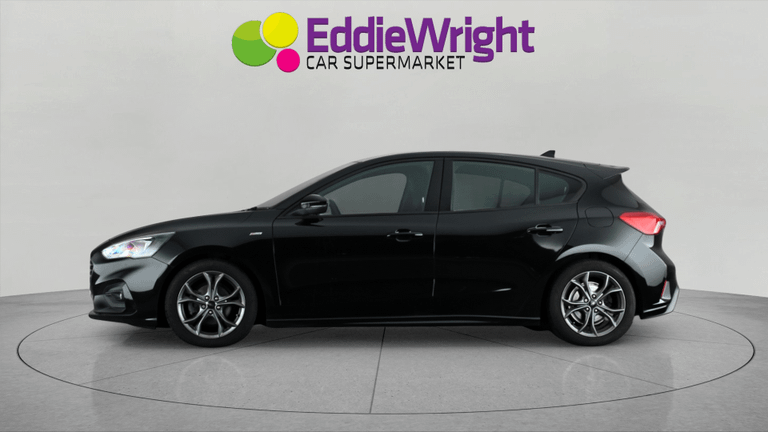 FORD Focus Photo bsapi-70cbb257d6aacc7d6406a04e59a8f0ddf12c0ae5.jpg