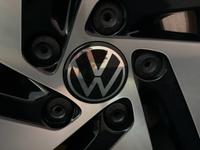 Volkswagen GOLF Photo 30
