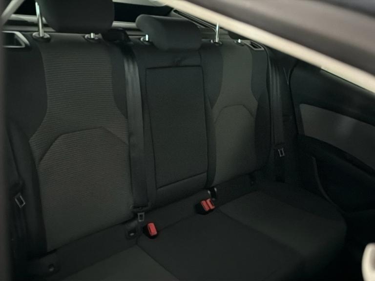 SEAT LEON Photo bsapi-729aebe6692aa62e635b99fde31f48fb087faa72.jpg