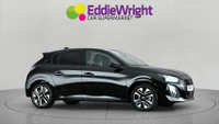 PEUGEOT 208 Photo 8