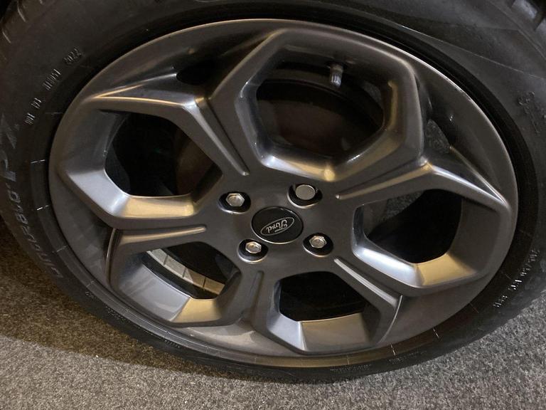 FORD ECOSPORT Photo bsapi-72cd8bdf9dfbd3726ea6f59e32a1becff1ffcc6f.jpg