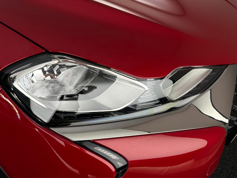 DS AUTOMOBILES 3 Crossback Photo bsapi-72e86c2b56c434924d313f0efe32d59af39562a0.jpg