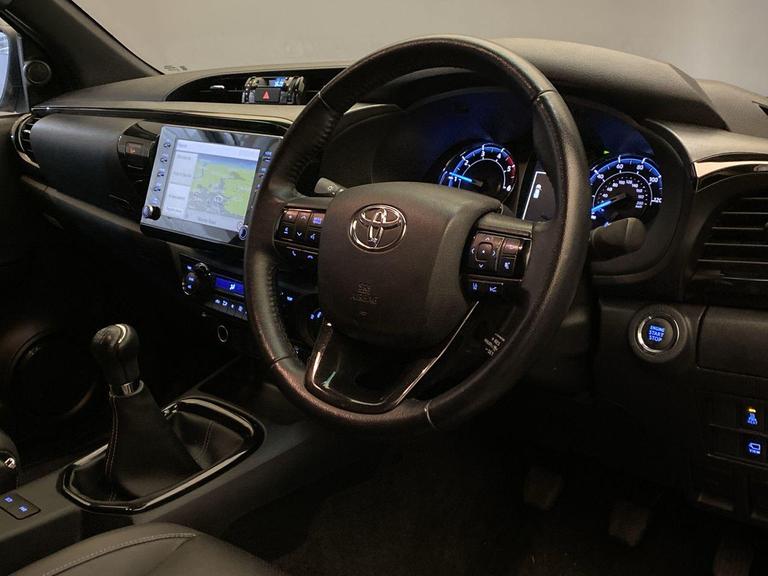 Toyota HILUX Photo bsapi-72ea0de8be037367ef40667af2e32e51bc1e9cbd.jpg