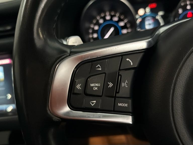 Jaguar Xf Photo bsapi-72ec275cdb28f16ee699b80fab9a8ac925fbb159.jpg