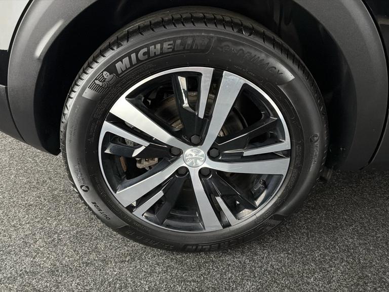 PEUGEOT 3008 Photo bsapi-730bd0e14324626f8d1c6d66e293afc888f2720c.jpg