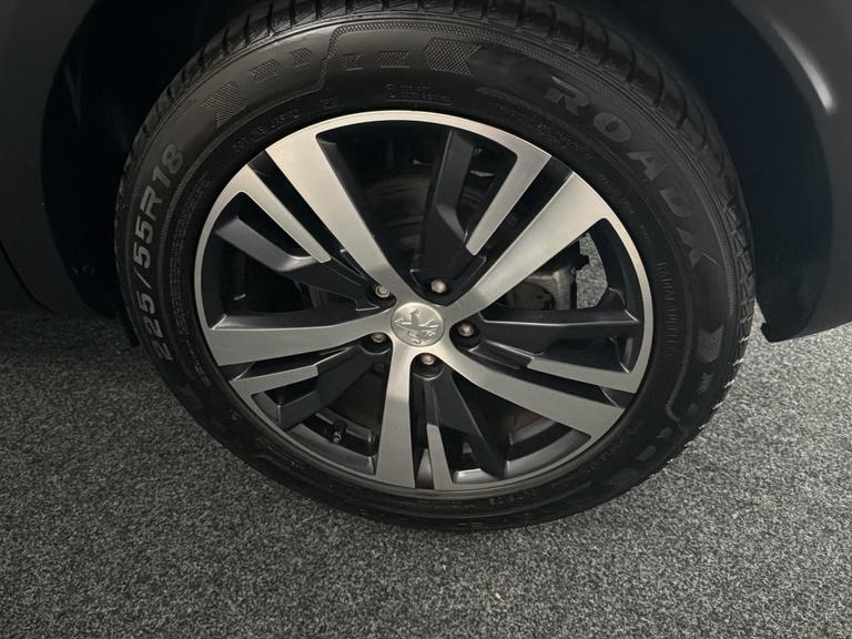 PEUGEOT 3008 Photo bsapi-733868b11a5a256d287709ba2c06d9fac4e08159.jpg