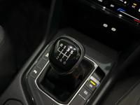 VOLKSWAGEN Tiguan Photo 12