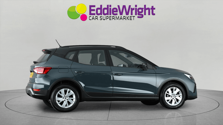 SEAT ARONA Photo bsapi-73b18183ae0aabe0c9b0c40ec90549f7920e81f2.jpg