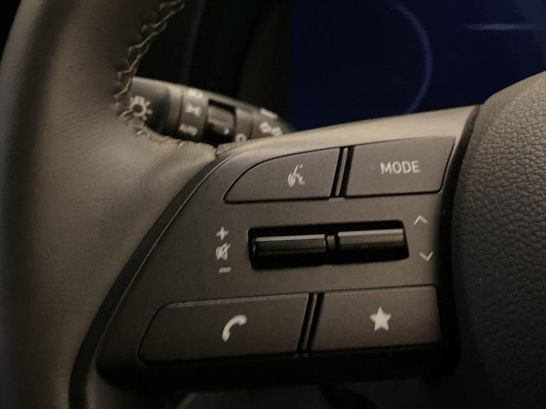 Hyundai BAYON Photo bsapi-73c6e8b6080da5a821ffdf8e565445cf975d330c.jpg