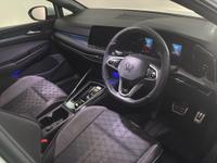 Volkswagen GOLF Photo 3
