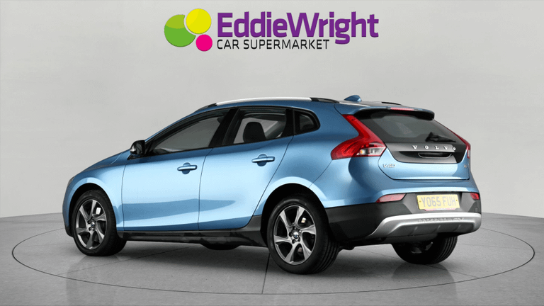 VOLVO V40 Photo bsapi-7577a7a92d99015c40d34c998f5cd45cc6ac995f.jpg
