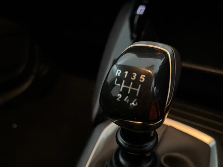 PEUGEOT 208 Photo bsapi-75c49e13dbc396c4ebd6e67c7a97b1c95267f093.jpg
