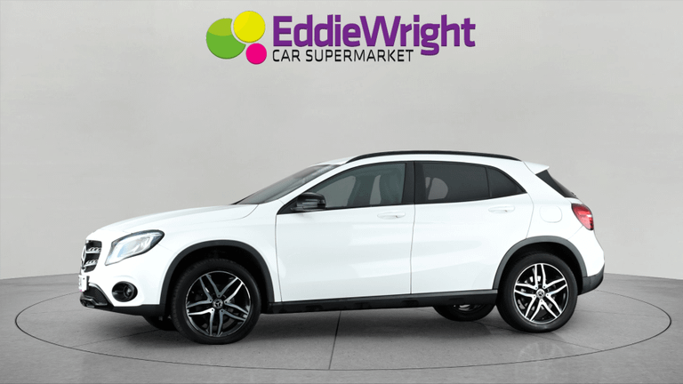 Mercedes-Benz Gla Photo bsapi-75cb2b53e8127a6f10e0b6b36d5929535e29eec5.jpg