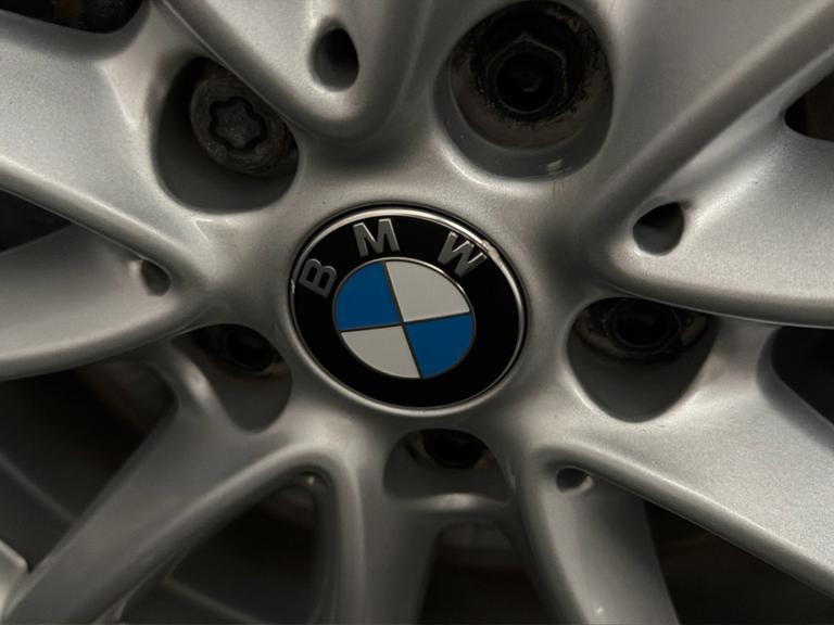 BMW X1 Photo bsapi-767334d916066b56d65f38490ced628835029cf5.jpg