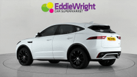 JAGUAR E-PACE Photo 4