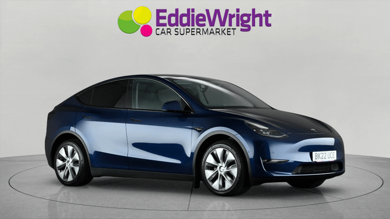 TESLA MODEL Y Photo bsapi-76b5591f30cfce120978bc70e70135f469598774.jpg