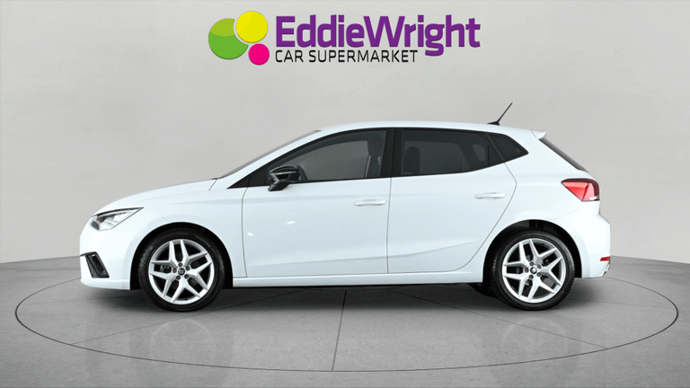 SEAT Ibiza Photo bsapi-77e0bf0ed644b9e82a016ad0af46fd696262740d.jpg