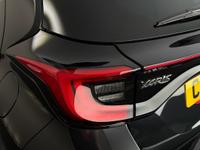 TOYOTA Yaris Photo 18