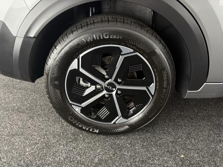 KIA Niro Photo bsapi-78485296d2784679da45905b8dbdb4f03c92864a.jpg