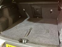 VOLVO XC40 Photo 14