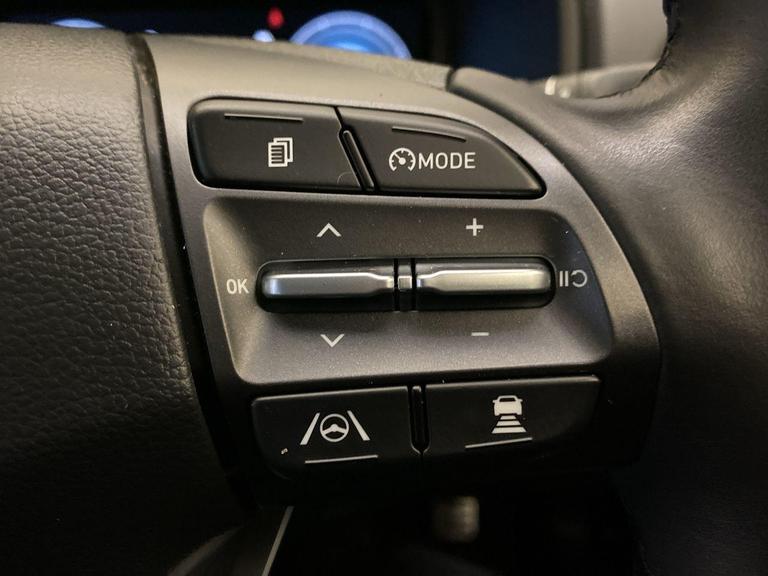 HYUNDAI KONA Photo bsapi-7946bc06d2e7ade65793e7d921c1a4cf44621d0b.jpg
