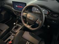 Ford Focus Photo 9