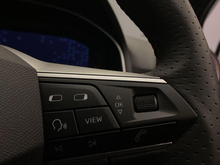 SEAT IBIZA Photo bsapi-79a65ff3822230f6f507a5c0379045e788d9a0bf.jpg