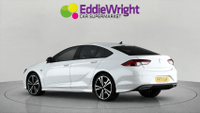 VAUXHALL Insignia Photo 4