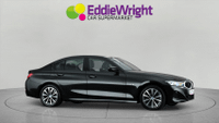 BMW 3 Series Photo 8