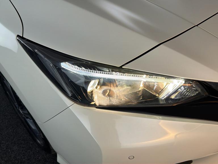 NISSAN LEAF Photo bsapi-7a9b44dfc3d2f9c205f266388bbc85fdf4deb68a.jpg