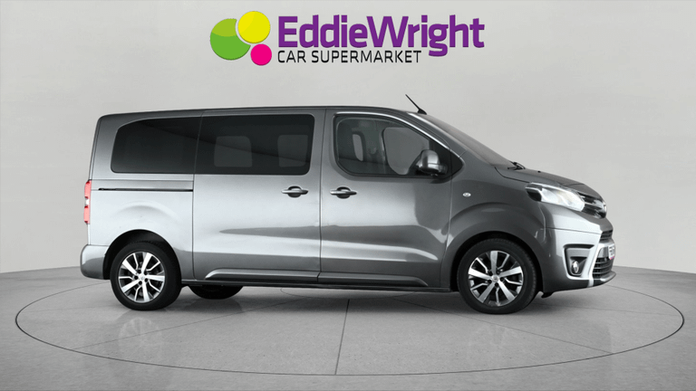 TOYOTA Proace Verso Photo bsapi-7bbfccfbb6328fd8c61be83316d61d76bb45a533.jpg
