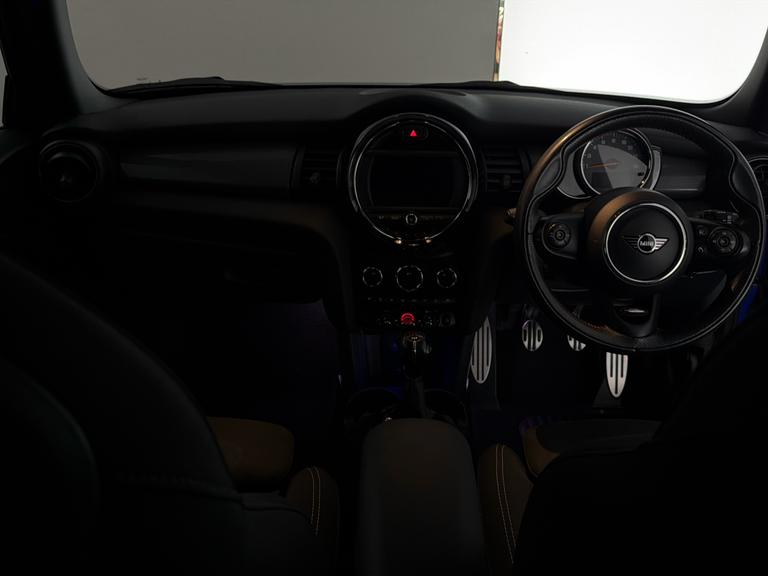 MINI HATCH Photo bsapi-7c3830347708455c81dd86585e5d4e0ff0364f23.jpg