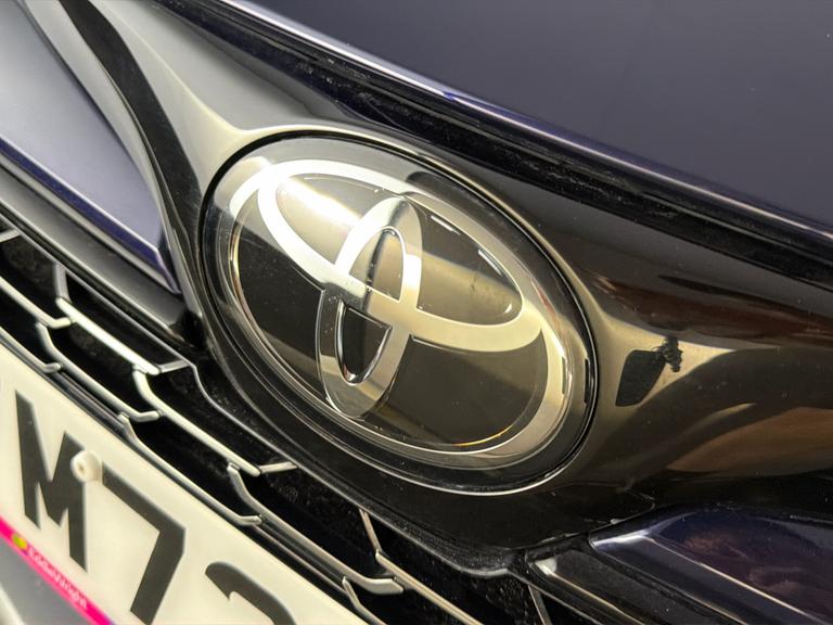 Toyota Corolla Photo bsapi-7c57cb703791150470d7a893fa4fd0bb3dafce0d.jpg