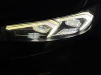 BMW 3 Series Photo 37