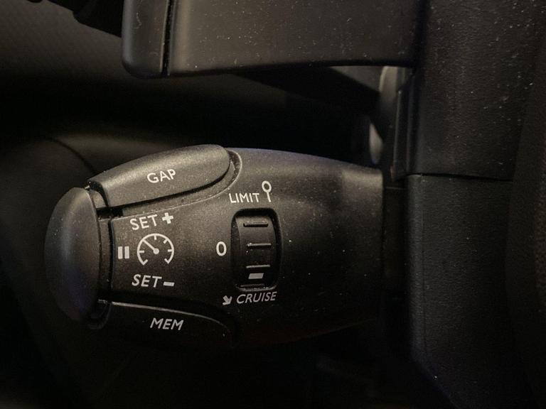 CITROEN C5 AIRCROSS Photo bsapi-7d9103708d8f282492395a653b0d8f2248d261d0.jpg