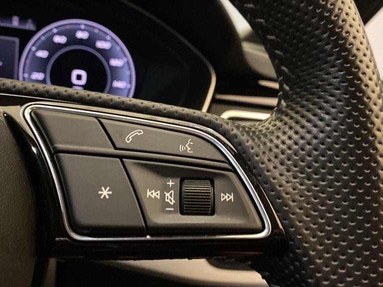 Audi A5 Photo bsapi-7e26aad9c2c6cfdea1739a105c737e55e7a3d77a.jpg