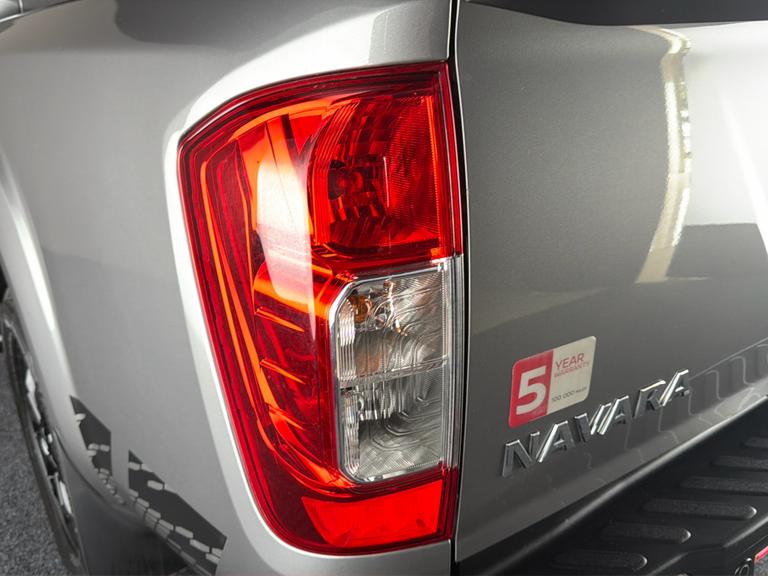 NISSAN Navara Photo bsapi-7ed51f1a2a30678e6bd488fbc6d691c01b91d35e.jpg