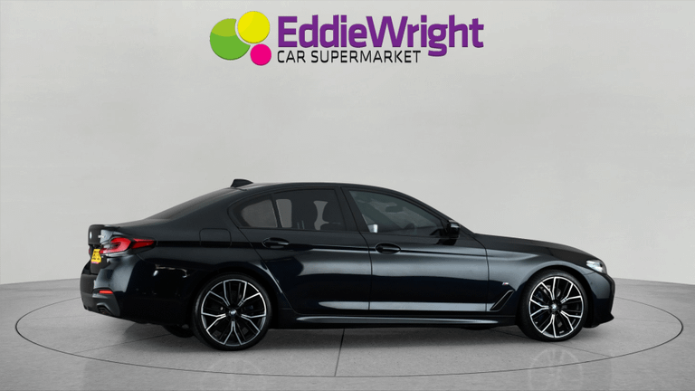 BMW 5 Series Photo bsapi-7f4cbeef8c382efec94f006ff0c28aadf2826540.jpg