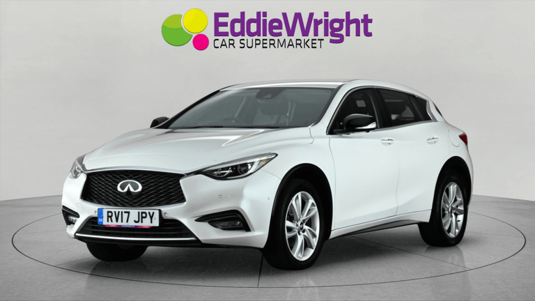 INFINITI Q30 Photo bsapi-7fd0305b550ea46e5ec36fa447b2f714aa3513a8.jpg