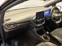 Ford FIESTA Photo 25