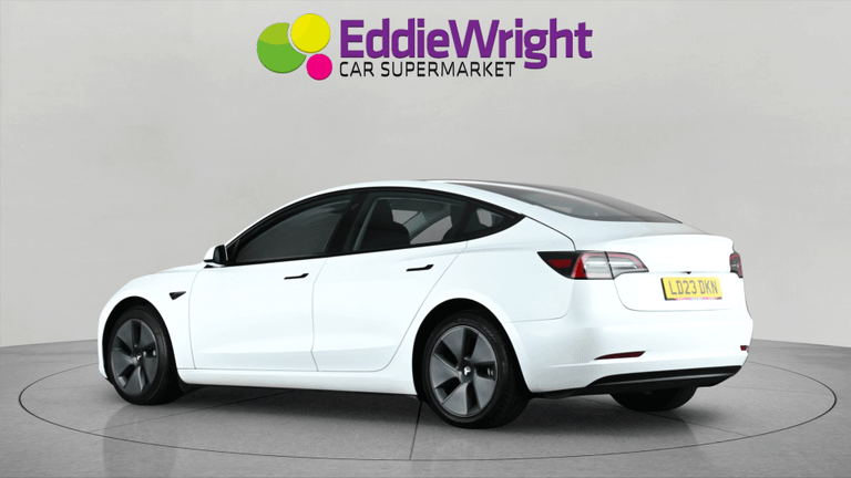 TESLA Model 3 Photo bsapi-804a683d4162973cd680be508e3147b3fc1b074b.jpg