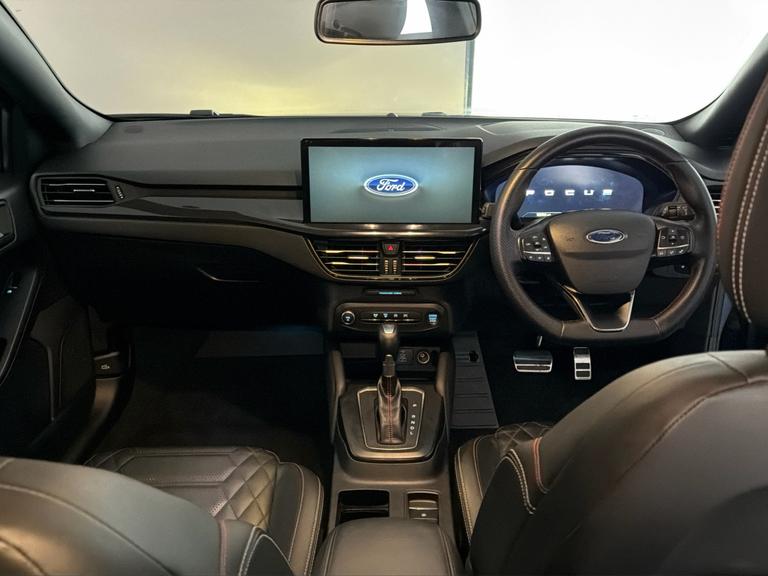 FORD FOCUS Photo bsapi-8060fc336a0a7d40a479ec7cb67138f7c99b13c3.jpg